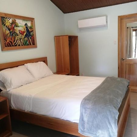 Playa Blanca Macaw Hotel Conte Ngoại thất bức ảnh